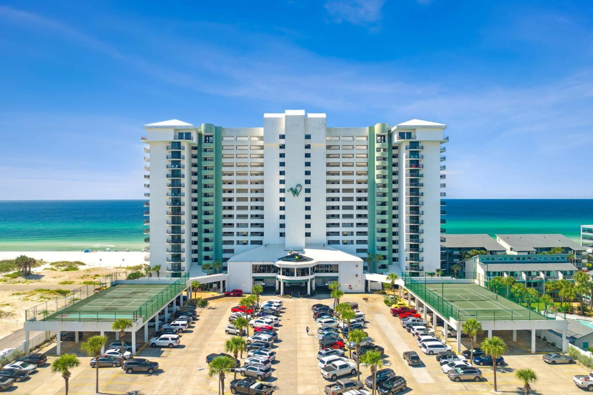 Holiday home Stunning 2/2 Designer W Coastal Appeal Right On The Gulf! *