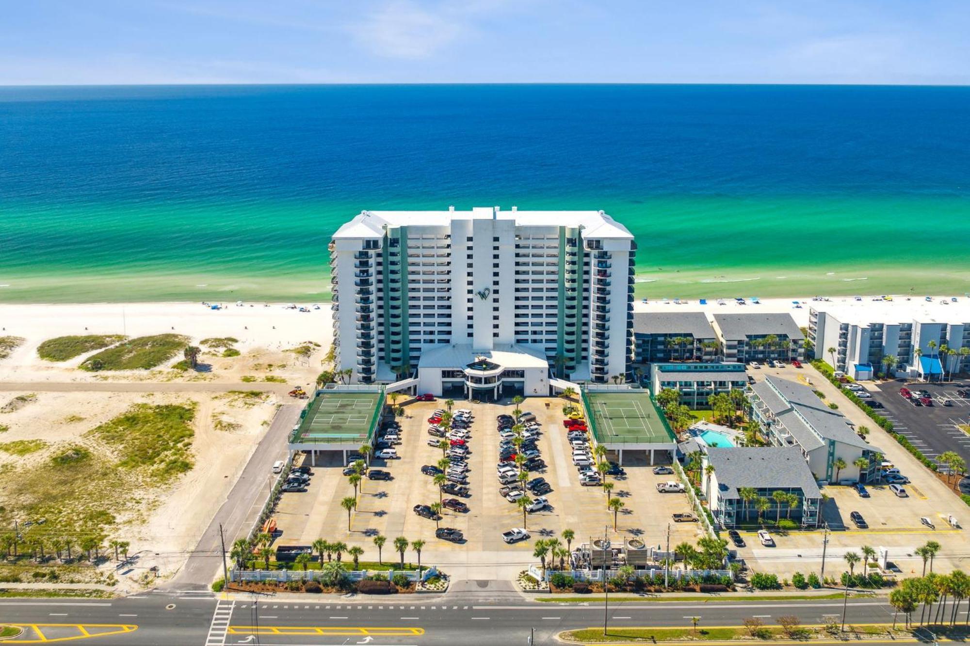 Stunning 2/2 Designer W Coastal Appeal Right On The Gulf! Holiday home Panama City Beach