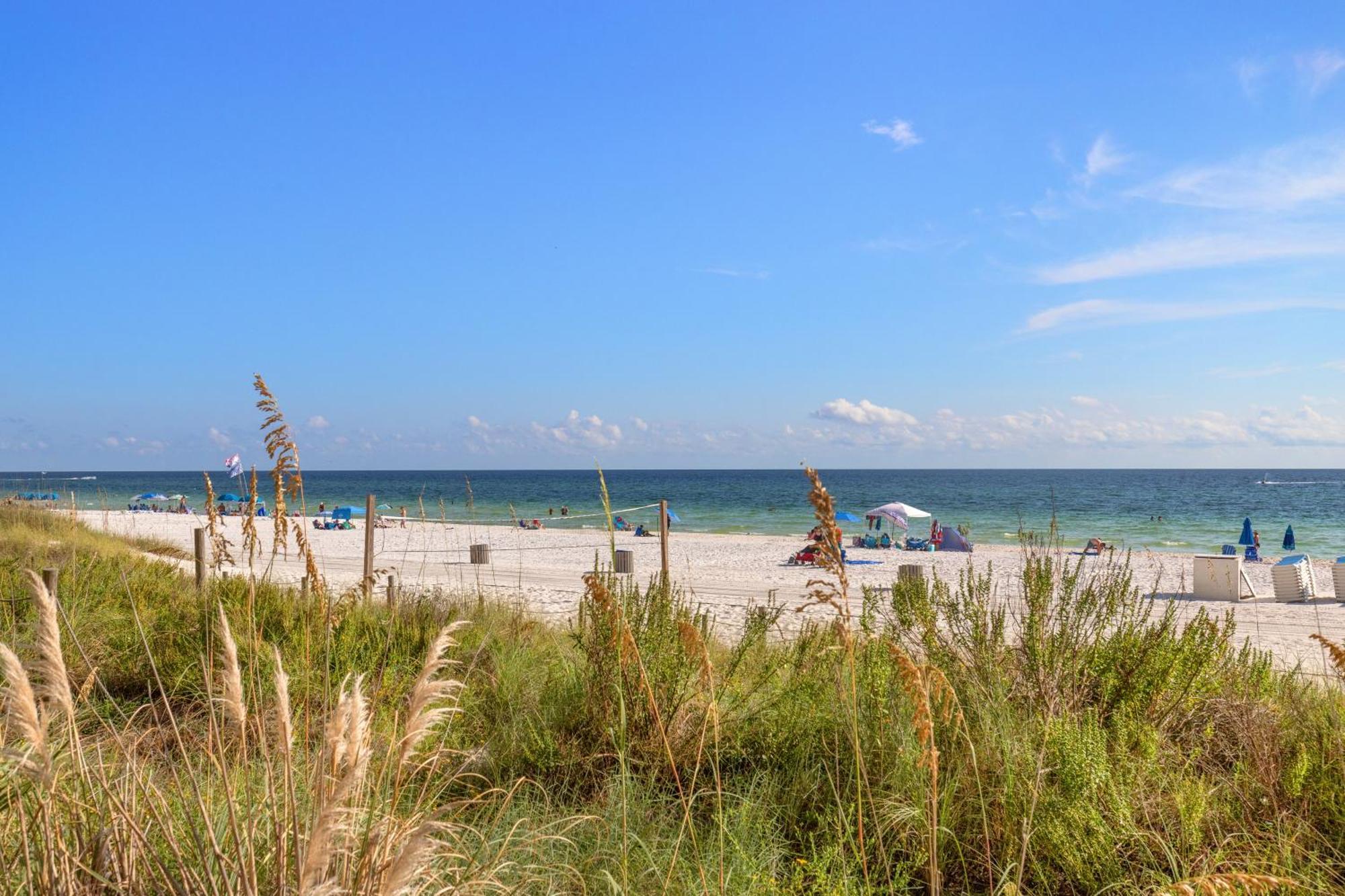 Stunning 2/2 Designer W Coastal Appeal Right On The Gulf!
