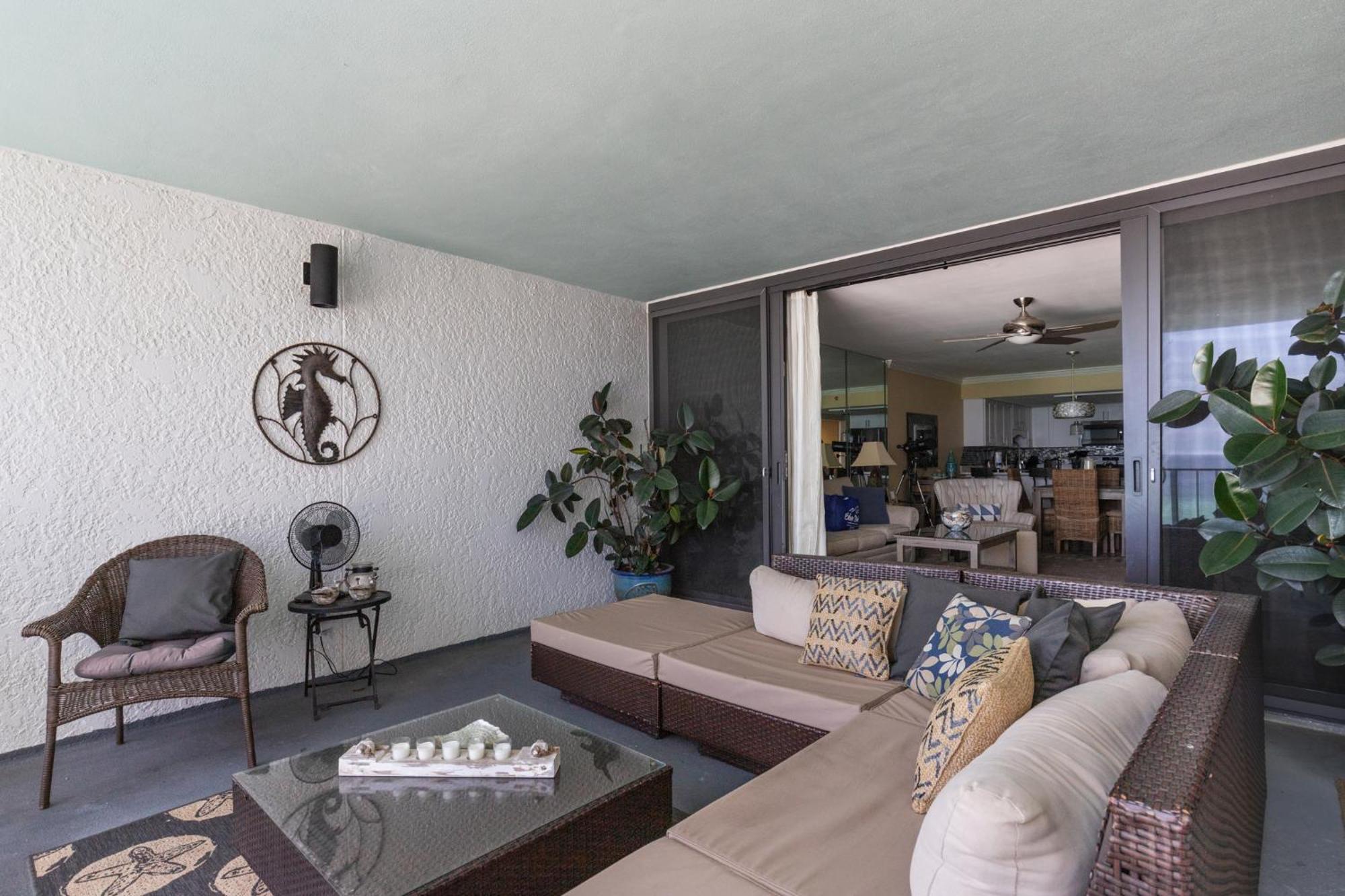Holiday home Stunning 2/2 Designer W Coastal Appeal Right On The Gulf! Panama City Beach